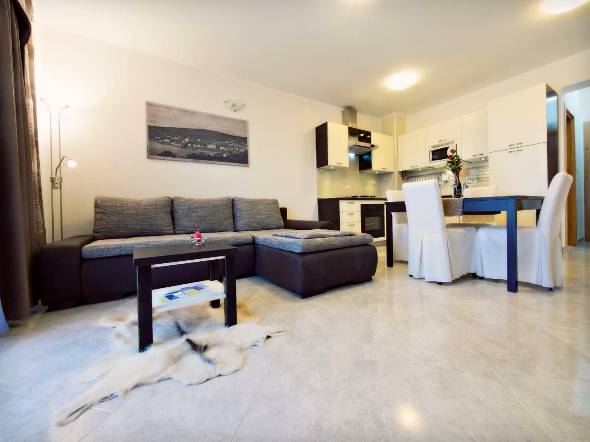 Apartmani Fortuna Đảo Đảo Zlarin Ngoại thất bức ảnh