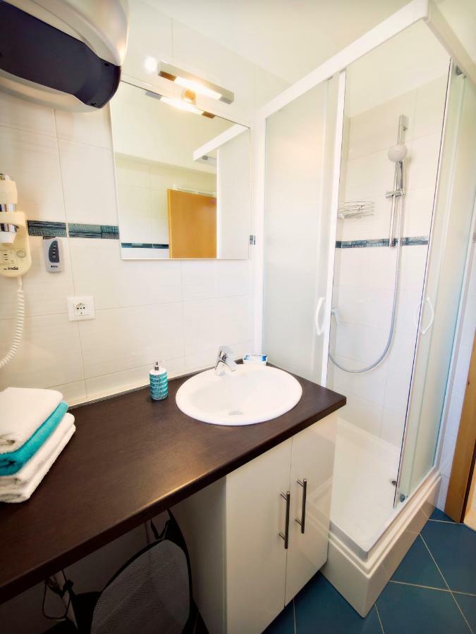 Apartmani Fortuna Đảo Đảo Zlarin Ngoại thất bức ảnh