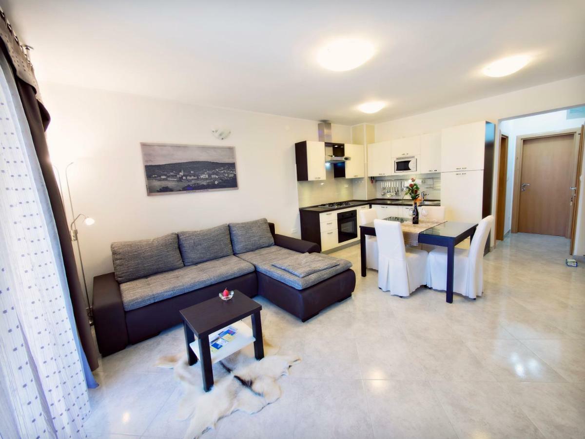 Apartmani Fortuna Đảo Đảo Zlarin Ngoại thất bức ảnh